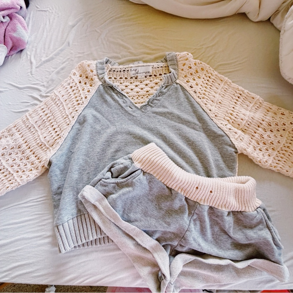 BUNDLE! Cozy Grey & Cream Crochet Sleeve Lounge Vintage Havana Set